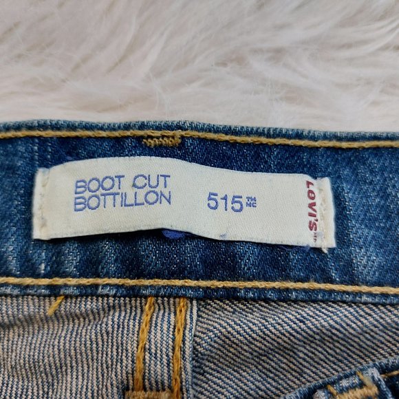Levi's 515 Women's Blue Mid Rise Boot Cut Denim Jeans 10M/32W x 31L - Picture 7 of 11
